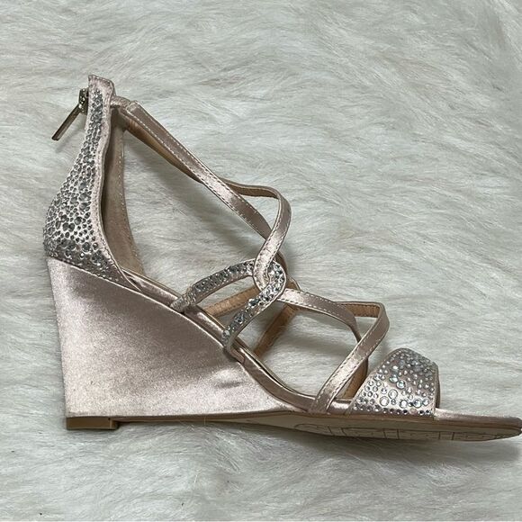Jewel Badgley Mischka Pink Rhinestone/Crystal Wedge‎ Heel -- 7 - Picture 7 of 13